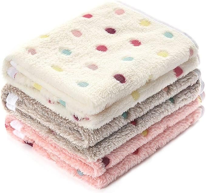 Luxurious Pet Blankets for Ultimate Comfort and Style